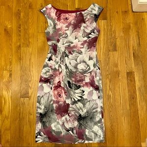 Connected Apparel Sleeveless Floral  Dress size 8